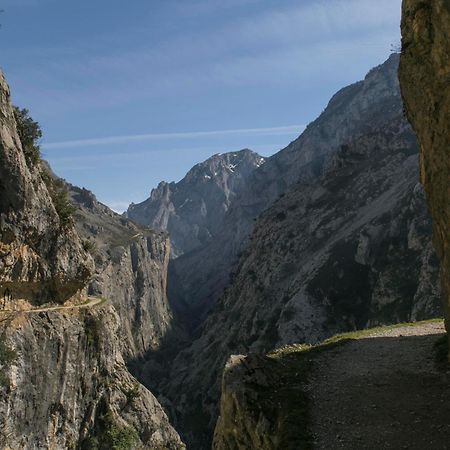 ארנאס דה קבראלס Hotel Naranjo De Bulnes מראה חיצוני תמונה