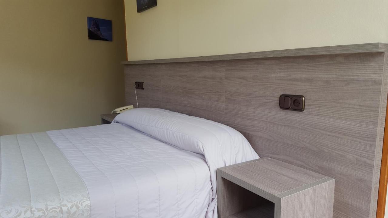 ארנאס דה קבראלס Hotel Naranjo De Bulnes מראה חיצוני תמונה