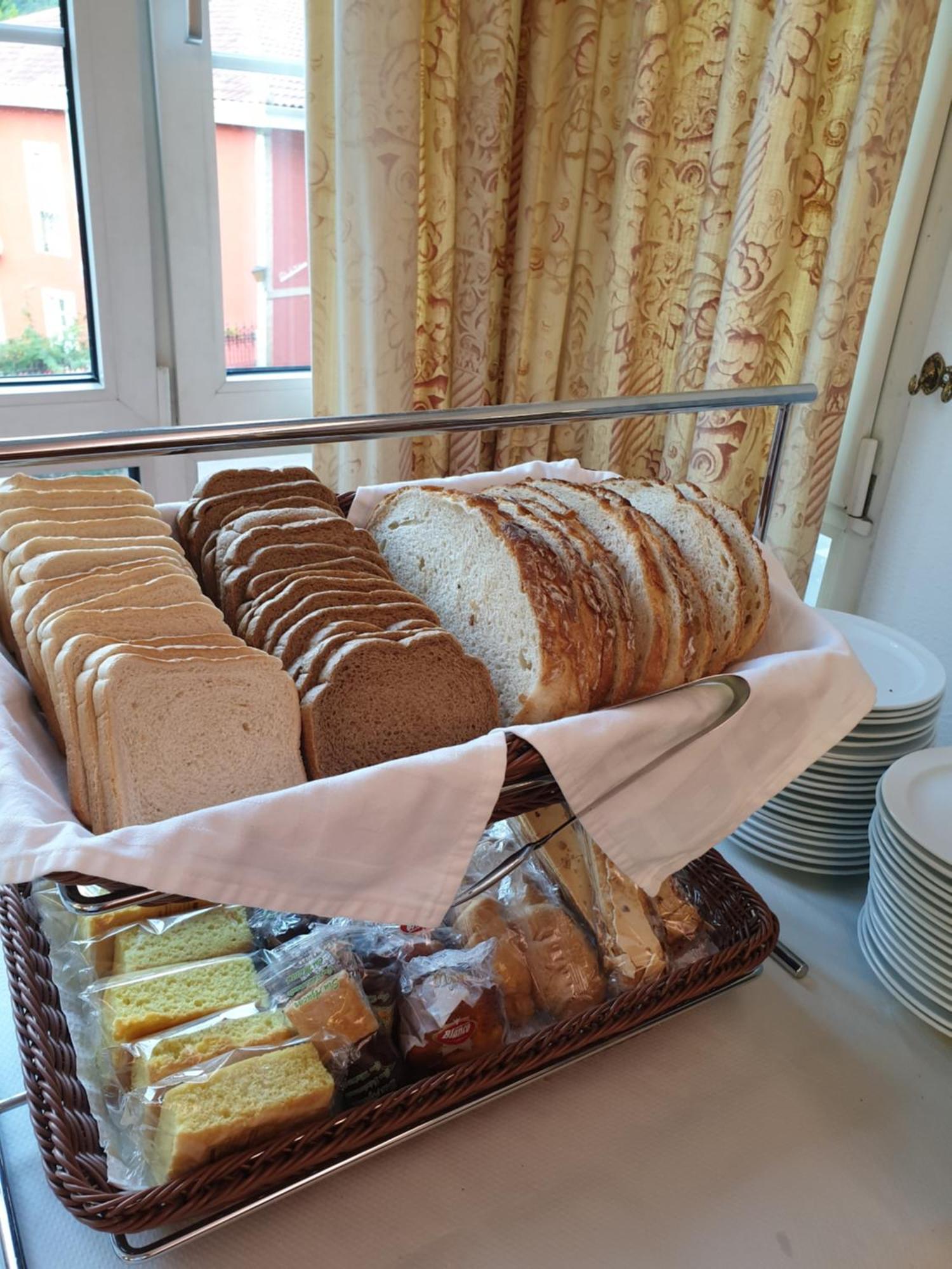 ארנאס דה קבראלס Hotel Naranjo De Bulnes מראה חיצוני תמונה