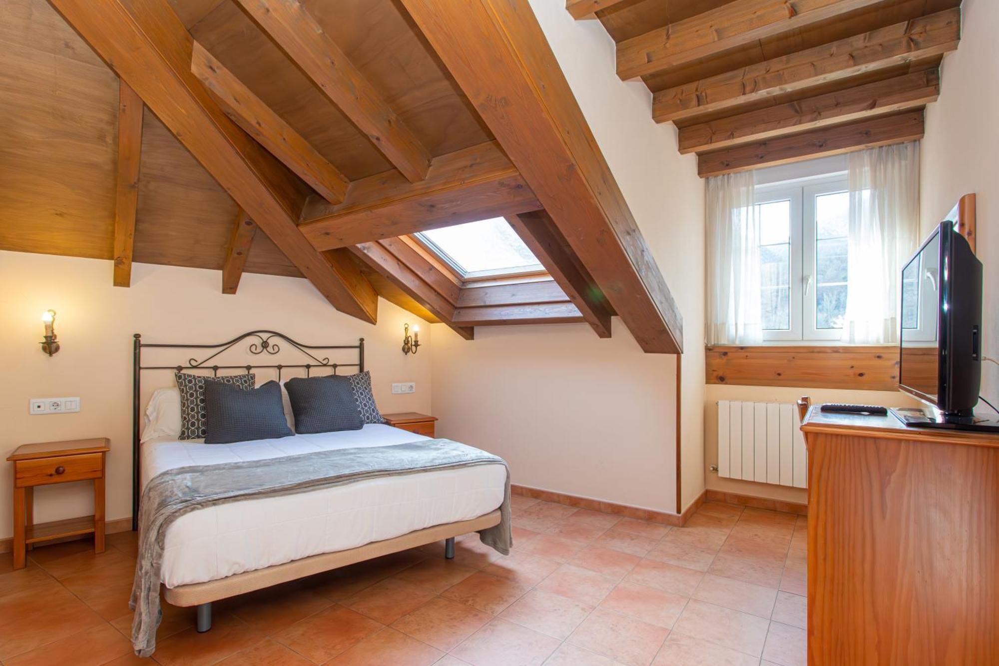 ארנאס דה קבראלס Hotel Naranjo De Bulnes מראה חיצוני תמונה