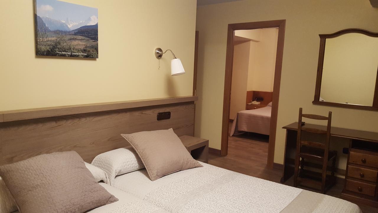 ארנאס דה קבראלס Hotel Naranjo De Bulnes מראה חיצוני תמונה