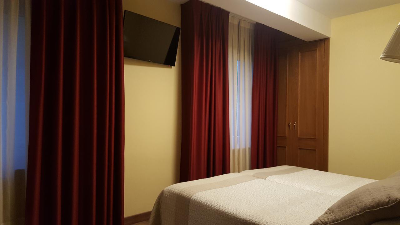 ארנאס דה קבראלס Hotel Naranjo De Bulnes מראה חיצוני תמונה