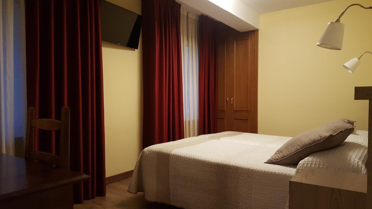 ארנאס דה קבראלס Hotel Naranjo De Bulnes מראה חיצוני תמונה