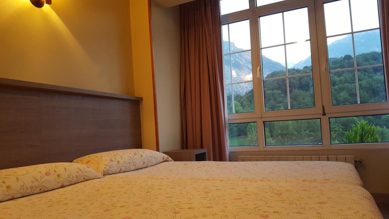 ארנאס דה קבראלס Hotel Naranjo De Bulnes מראה חיצוני תמונה